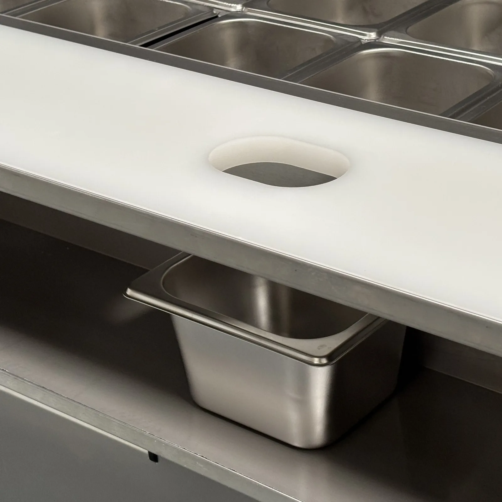 Arc Glass Salad Prep Refrigerator 6